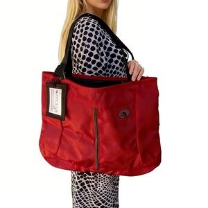 Victorinox Swiss Army Red Canvas Tote Shoulder Bag Weekender Luggage Tag